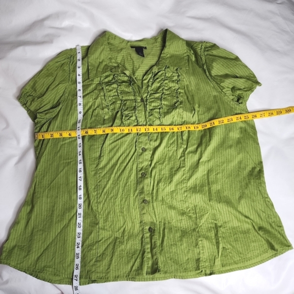 Lane Bryant Blouse Pinstripe Capped Sleeve Green Lightweight Plus Size 26 - Picture 7 of 11